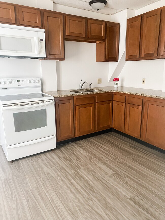 404 Valley St, Enola, PA 17025 Townhome Rentals in Enola PA