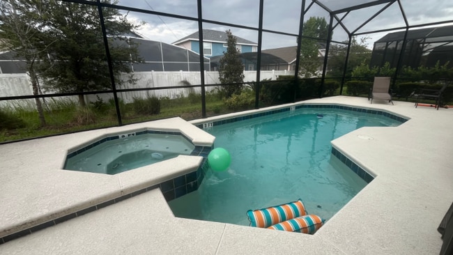 Building Photo - 4495 Monado Dr