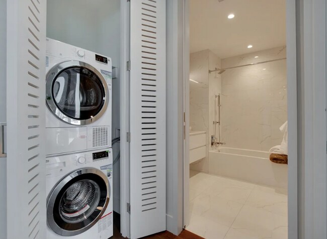 Foto del edificio - NO FEE ONE BEDROOM IN THE LUXURY SUMMIT NYC