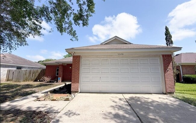 Foto del edificio - 5328 Tallowpine Terrace