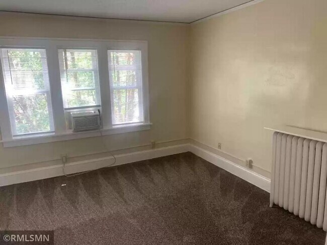 Foto del edificio - 1024 3rd St S