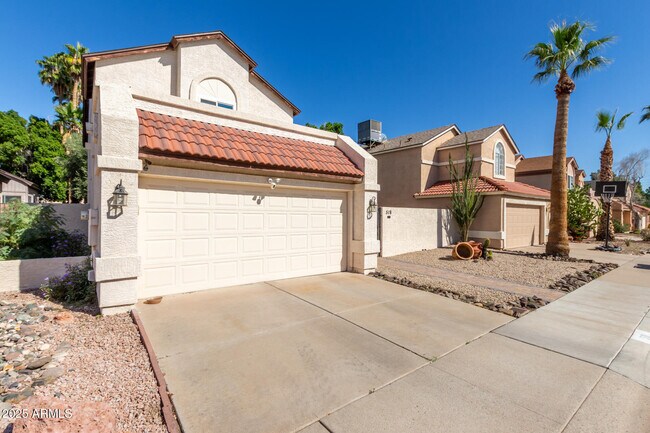 Building Photo - 518 E Kerry Ln