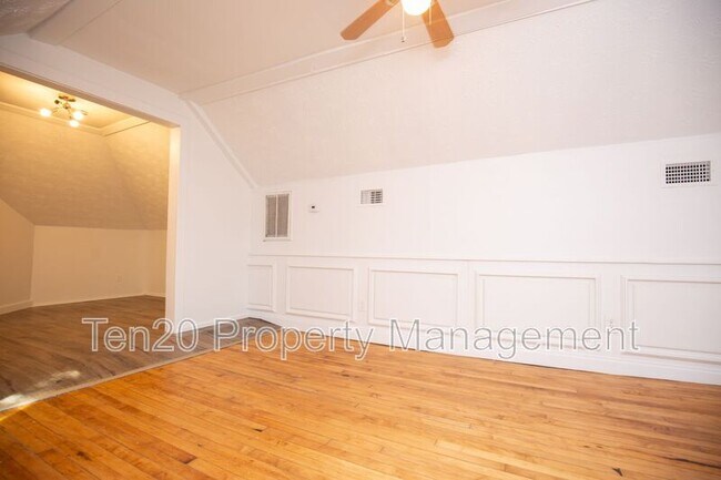 Foto del edificio - 811 3rd Ave