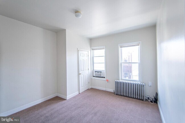 Building Photo - 2023 S 20th St