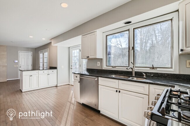 Building Photo - 9822 Bridle Brook Dr, Owings Mills, MD, 21117