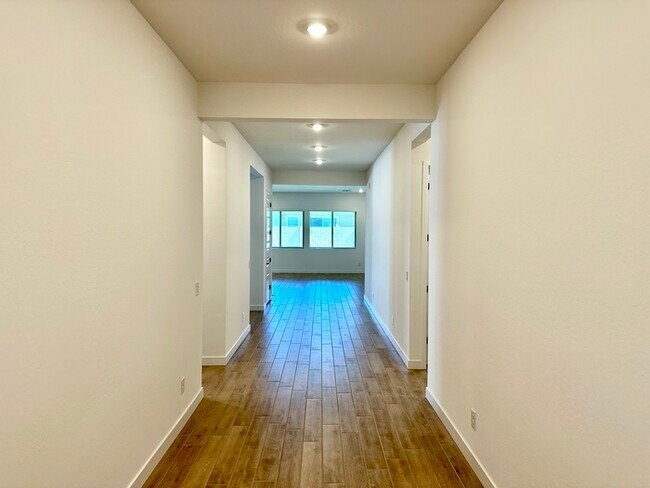 Foto del edificio - Fantastic "Holly" floor plan in Bella Vista Farms