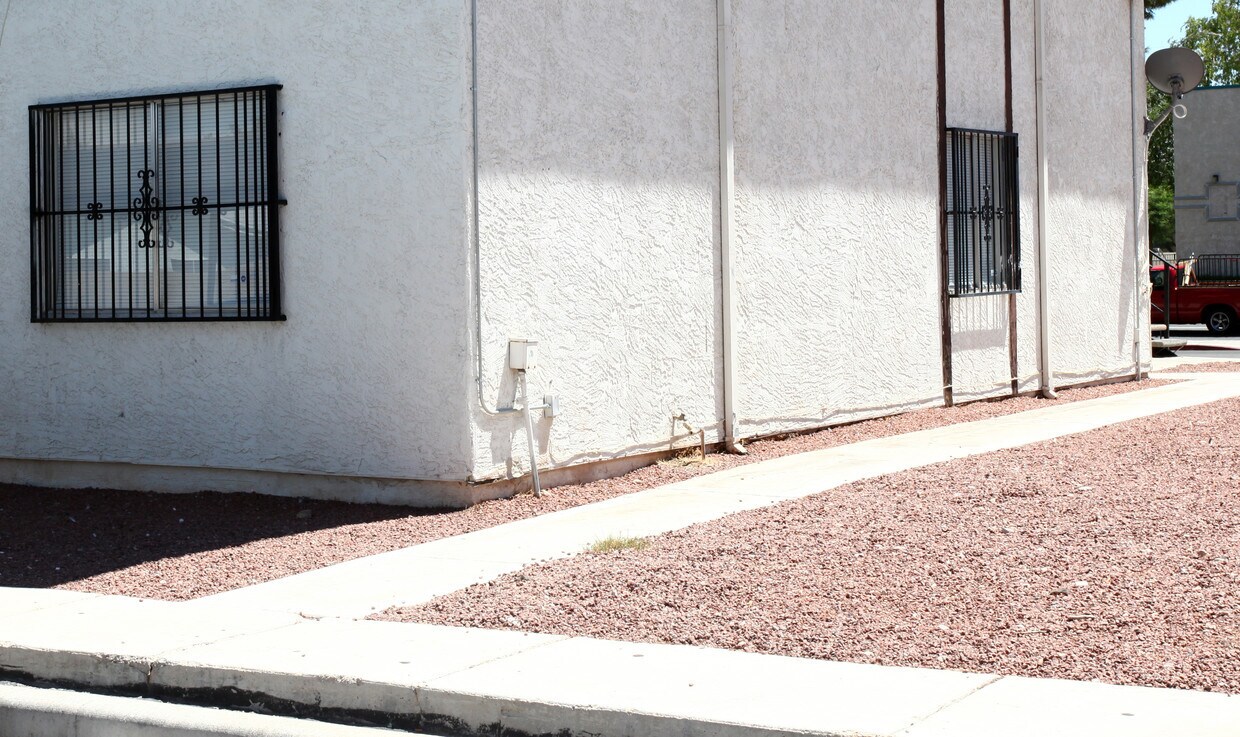 Tara Condominiums Apartments in Las Vegas, NV