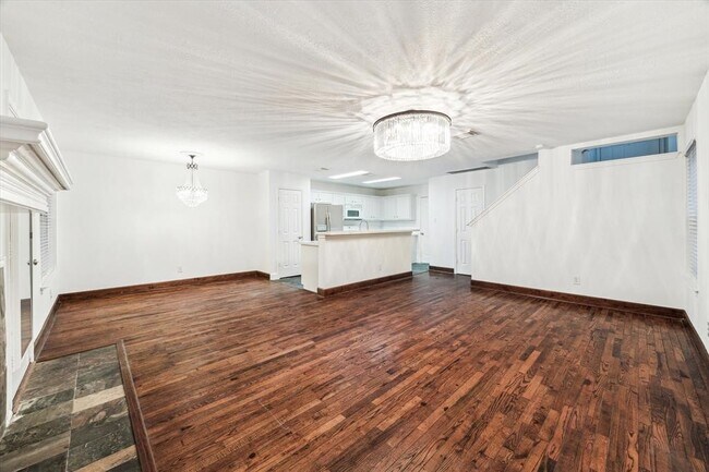 Building Photo - 227 Blushwood Pl