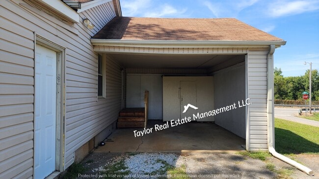 Building Photo - 1154 Hermitage Dr