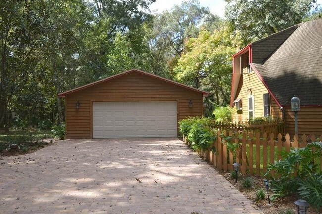Building Photo - 7823 Quail Hollow Blvd
