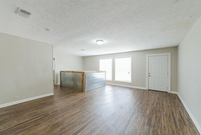 Foto del edificio - 1 Midwood Cir