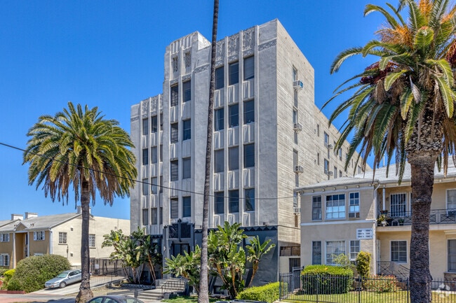 Building Photo - Crestwood Tower Apartments