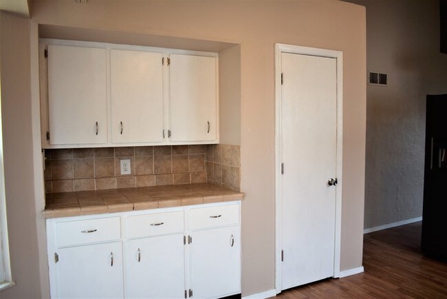 Foto del edificio - St. Peter's Ranch with Finished Basement!