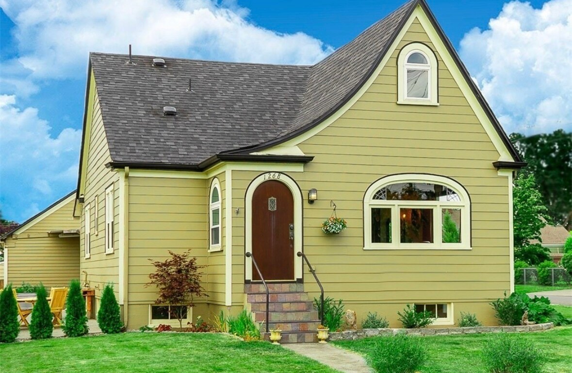 Primary Photo - 1268 Division St