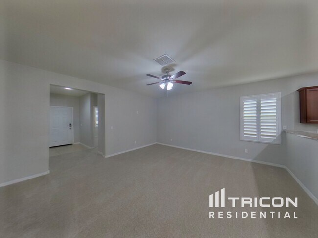 Foto del edificio - 40008 W Pryor Ln