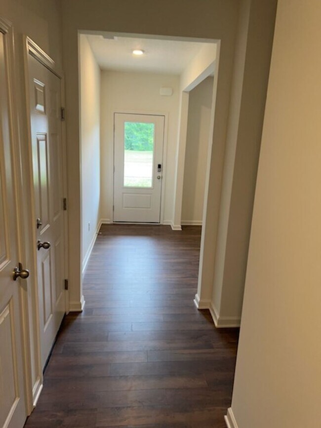 Building Photo - Newly Constructed Community Just 35 Minute...