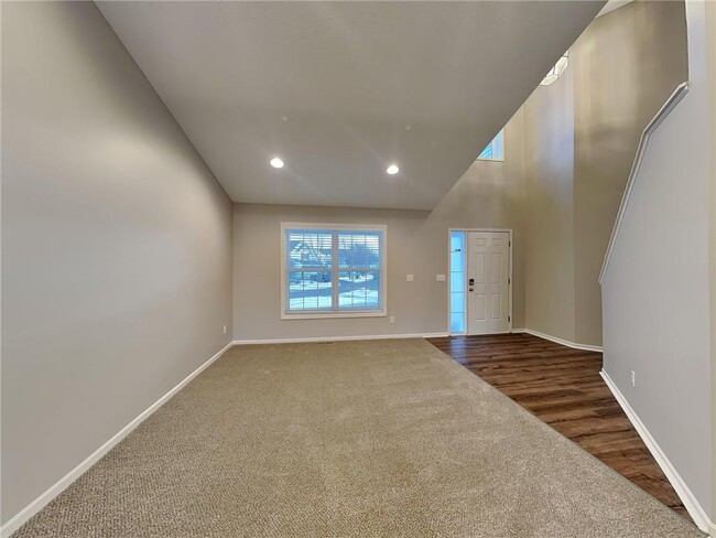 Building Photo - 10065 42nd St NE