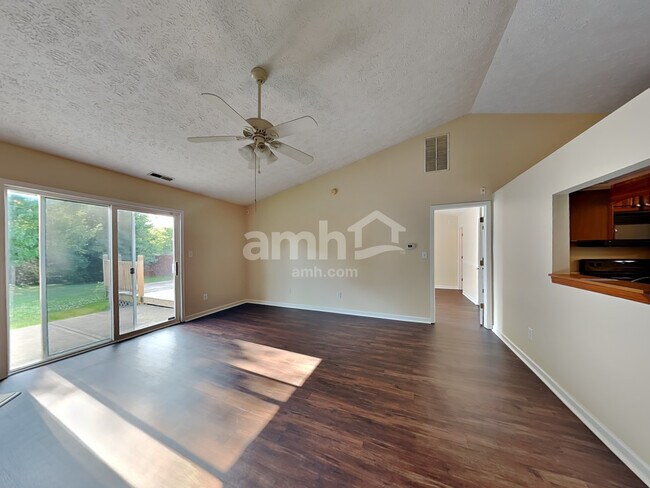 Foto del edificio - 13227 Summerwood Ln
