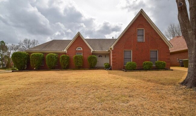 Building Photo - 7347 Kingsland Dr