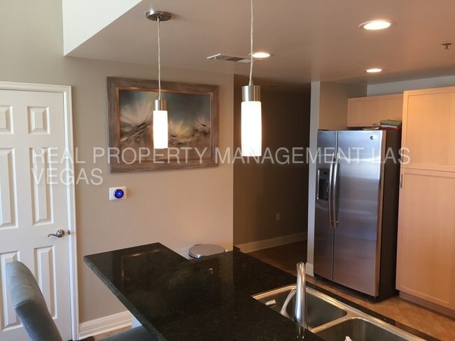 Building Photo - 150 Las Vegas Blvd N