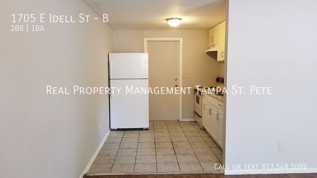 Building Photo - 1705 E Idell St