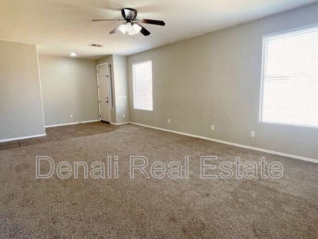 Building Photo - 9449 W Potter Dr