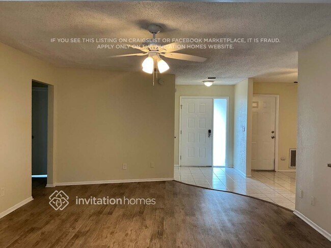 Foto del edificio - 2625 Orangewood Ct
