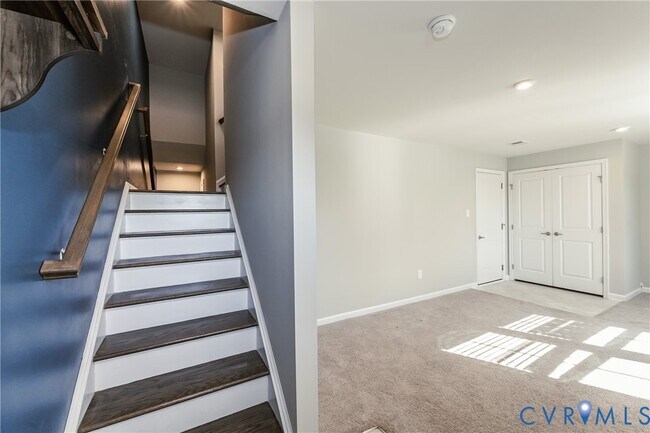 Foto del edificio - 6404 Bilberry Aly