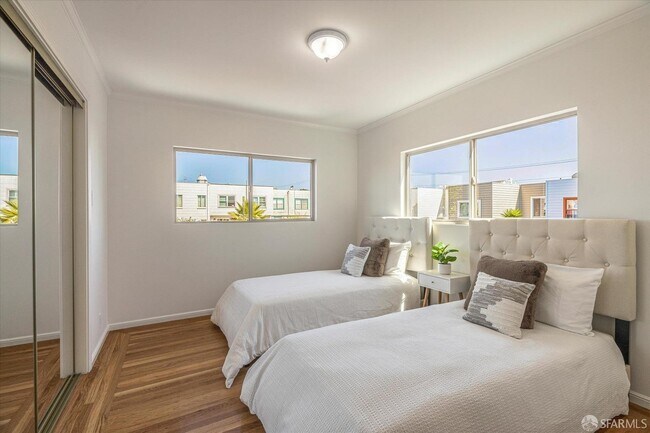 Foto del edificio - 1678 43rd Ave