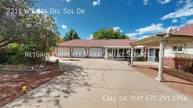 Building Photo - 2211 W Vista Del Sol Dr