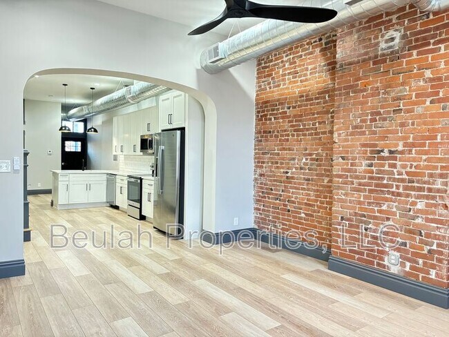 Foto del edificio - 1836-1838-1838 S 10th St