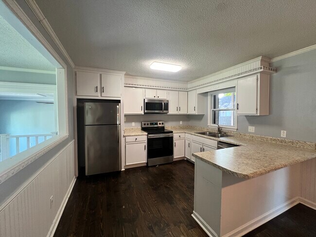 Foto del edificio - 109 Shearin Hills Dr