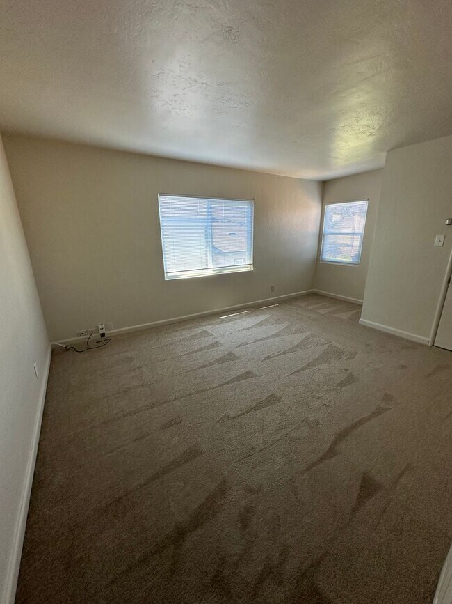 Foto del edificio - 22213 Main St