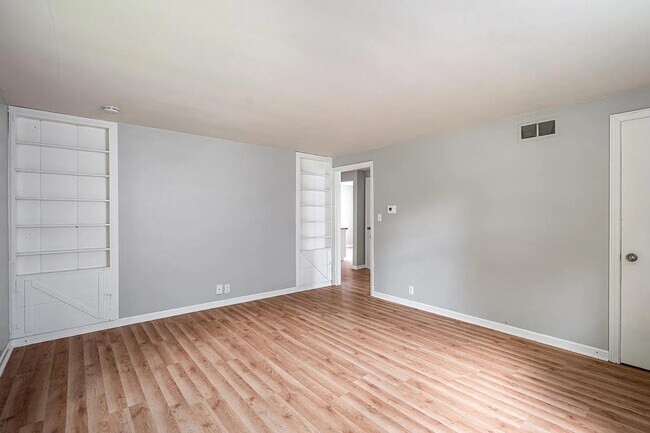 Foto del edificio - 3225 N 84th St