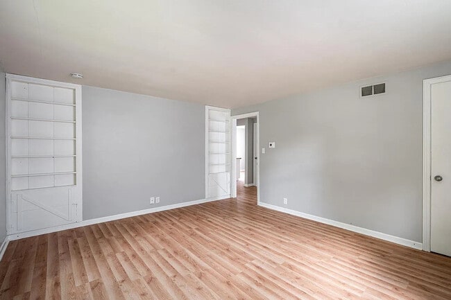 Building Photo - 3225 N 84th St