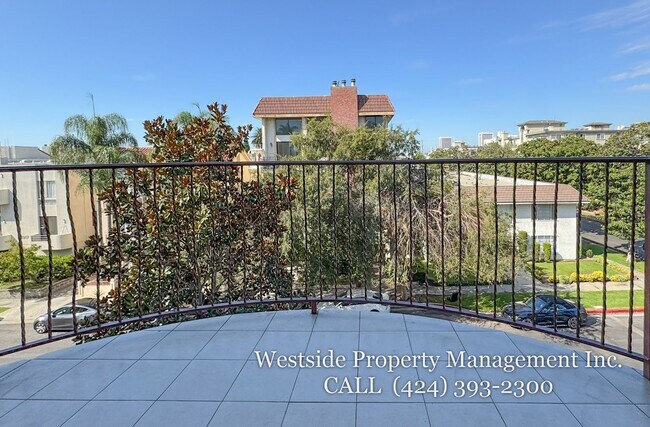 Building Photo - 1904 Manning Ave