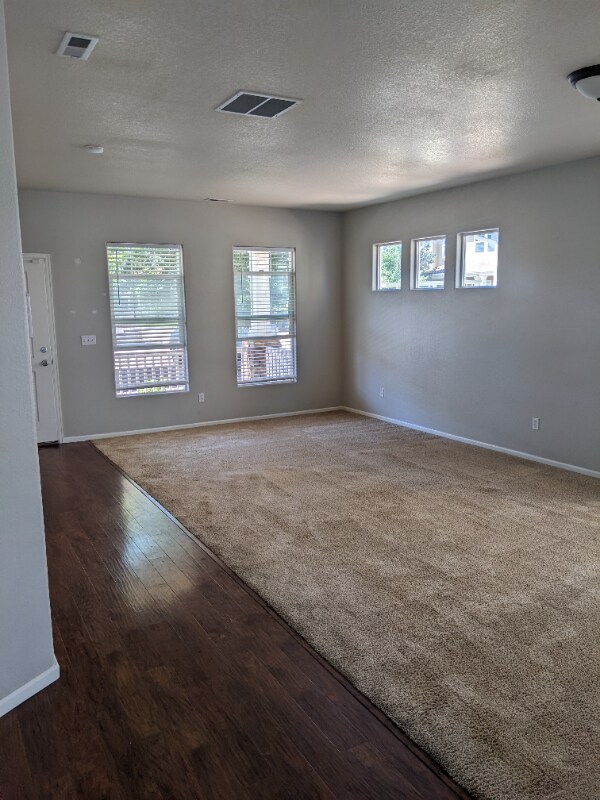 Building Photo - 2560 Obsidian Forest View