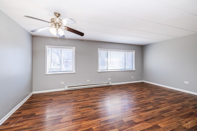 Foto del edificio - 6416 S St Lawrence Ave