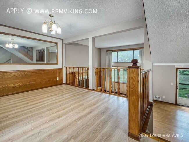 Foto del edificio - 3 Br / 2.5 Ba - 2 Car Attached Garage in S...