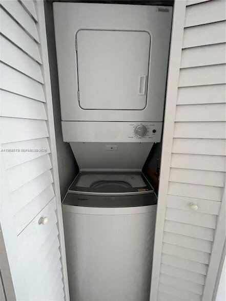 Foto del edificio - 821 NW 46th Ave