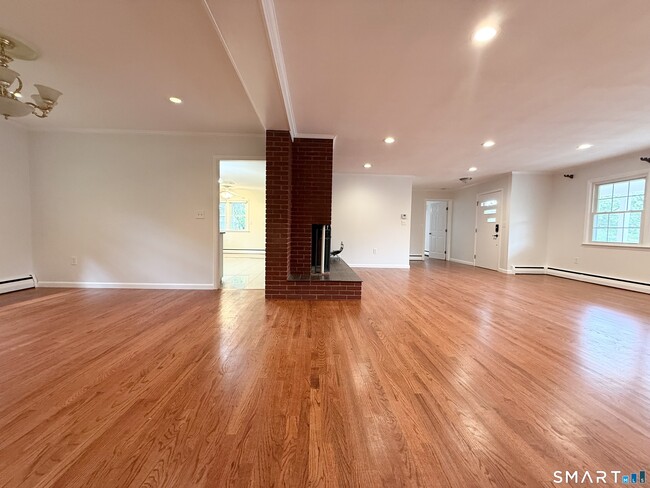 Foto del edificio - 21 Byron Pl