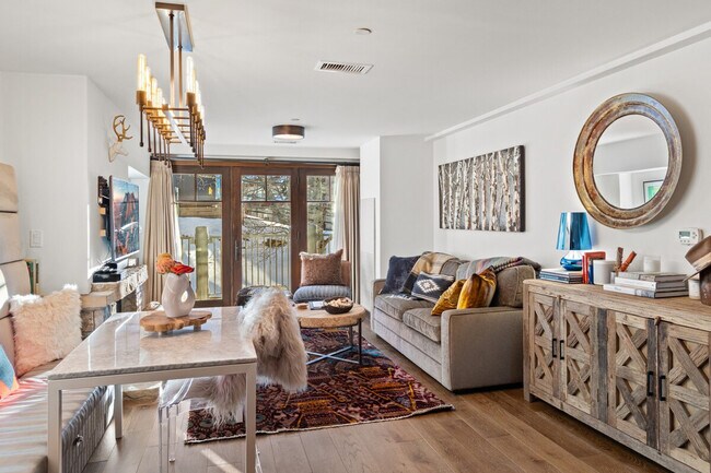 Foto del edificio - 117 Lost Creek Ln