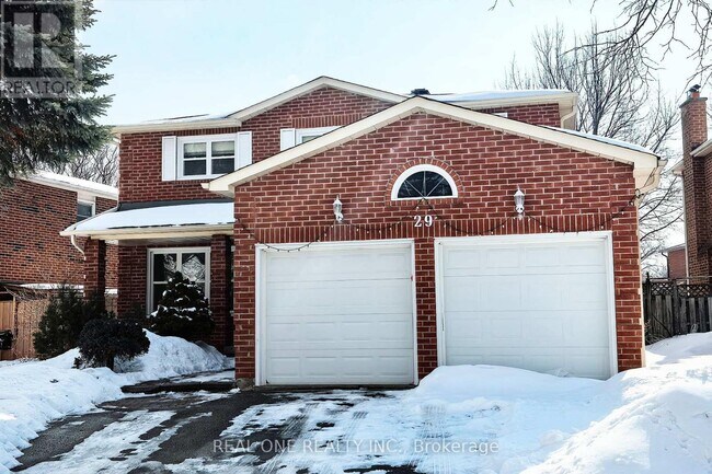 Photo du bâtiment - 29 Hemlock Dr