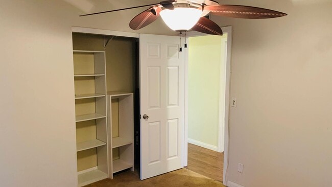 Building Photo - Huntington Beach Charming 3 Bedroom House
