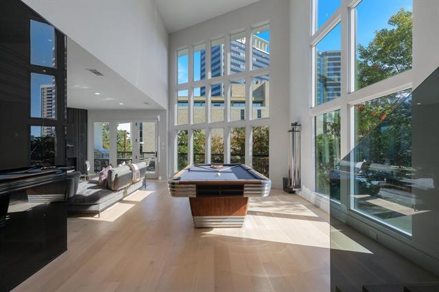 Foto del edificio - 3731 Gilbert Ave