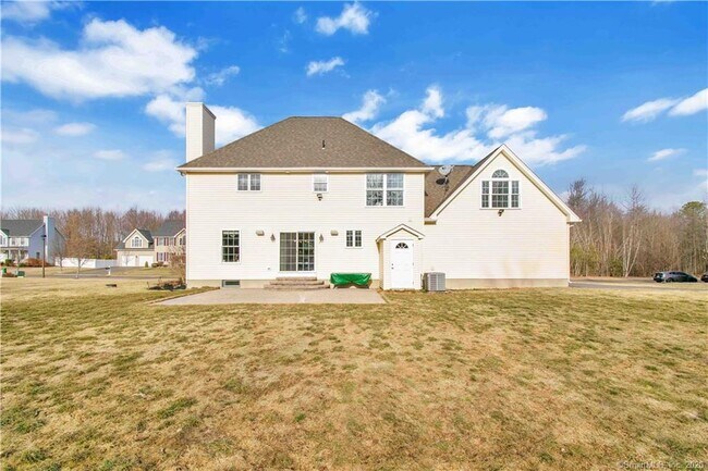 Building Photo - 13 Wisteria Ln
