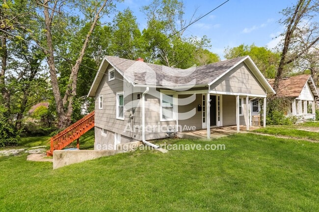 Building Photo - 600 N Crysler Ave