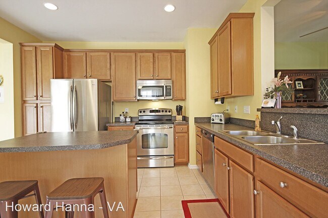 Foto del edificio - 3 br, 3 bath House - 4644 Minutemen Way
