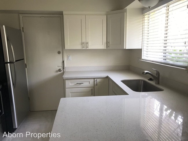 Building Photo - 2 br, 1 bath House - 2724 Newhall Street