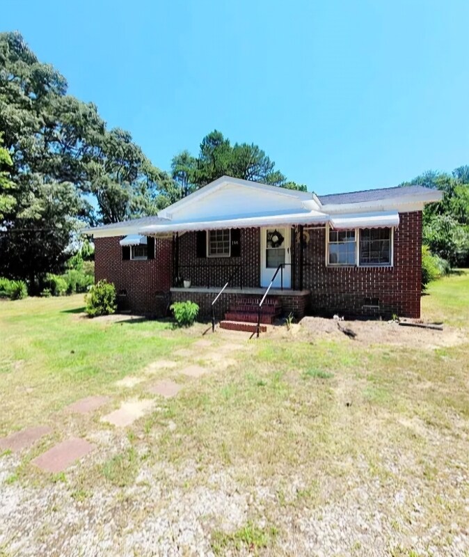 Foto principal - 266 Eisontown Rd